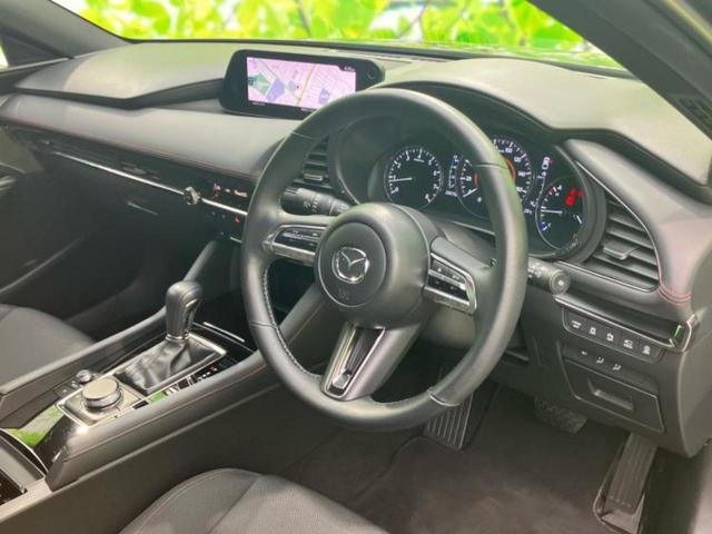 ＭＡＺＤＡ３ファストバック ２０Ｓブラックトーンエディション　ＢＯＳＥ／保証書／純正　ＳＤナビ／アイアクティブセンス（マツダ）／シートヒーター　前席／３６０°ビューモニター／車線逸脱防止支援システム／パーキングアシスト　バックガイド　衝突被害軽減システム（5枚目）