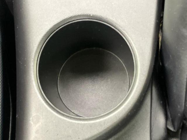 ｉＱ １００Ｇ　ヘッドランプ　ＨＩＤ／ＥＢＤ付ＡＢＳ／横滑り防止装置／禁煙車／エアバッグ　運転席／エアバッグ　助手席／エアバッグ　サイド／衝突安全ボディ／アルミホイール　純正　１５インチ／パワーウインドウ（25枚目）