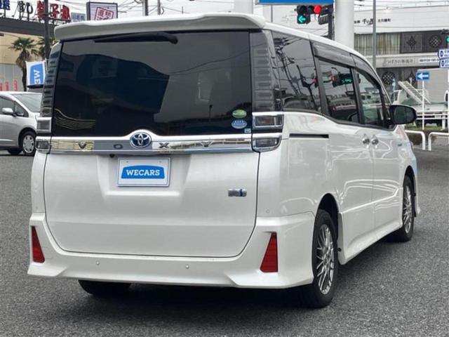 ヴォクシー ハイブリッドZSキラメキ2 純正 10インチ SDナビ/フリップダウンモニター 純正 12.1インチ/トヨタセーフティセンス/両側電動スライドドア/シートヒーター 前席/車線逸脱防止支援システム 衝突被害軽減システム DVD再生(3枚目)