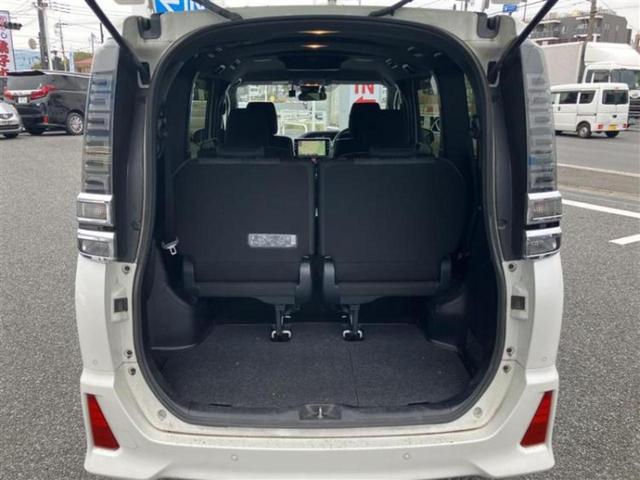 ヴォクシー ハイブリッドZSキラメキ2 純正 10インチ SDナビ/フリップダウンモニター 純正 12.1インチ/トヨタセーフティセンス/両側電動スライドドア/シートヒーター 前席/車線逸脱防止支援システム 衝突被害軽減システム DVD再生(8枚目)