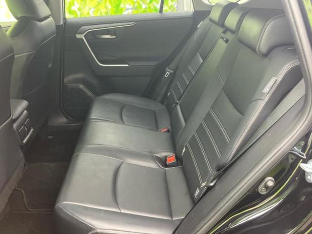 RAV4 4WD G Zパッケージ 新品タイヤ/ディスプレイオーディオ+ナビ/デジタルインナーミラー/トヨタセーフティセンス/シートヒーター 前席/パノラミックビューモニター/車線逸脱防止支援システム/シート 合皮 衝突被害軽減システム(7枚目)