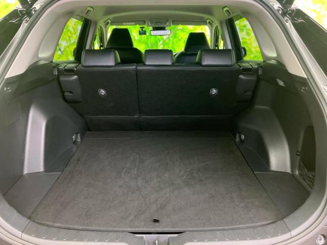 RAV4 4WD G Zパッケージ 新品タイヤ/ディスプレイオーディオ+ナビ/デジタルインナーミラー/トヨタセーフティセンス/シートヒーター 前席/パノラミックビューモニター/車線逸脱防止支援システム/シート 合皮 衝突被害軽減システム(8枚目)
