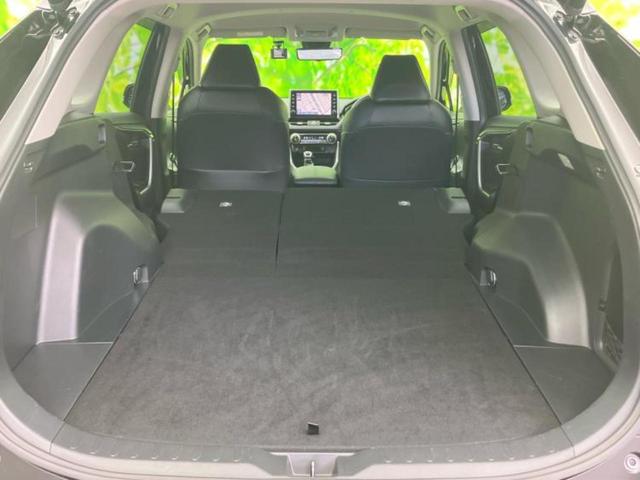 RAV4 4WD G Zパッケージ 新品タイヤ/ディスプレイオーディオ+ナビ/デジタルインナーミラー/トヨタセーフティセンス/シートヒーター 前席/パノラミックビューモニター/車線逸脱防止支援システム/シート 合皮 衝突被害軽減システム(19枚目)