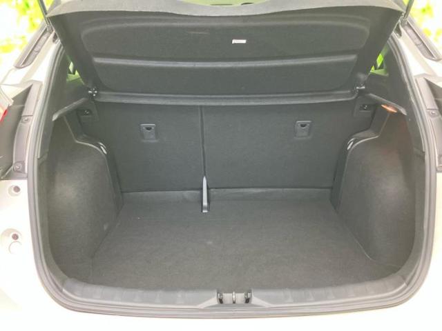 キックス Ｘ　新品タイヤ／保証書／純正　９インチ　ＳＤナビ／インテリジェントルームミラー／エマージェンシーブレーキ／シートヒーター　前席／アラウンドビューモニター／車線逸脱防止支援システム／シート　ハーフレザー（8枚目）