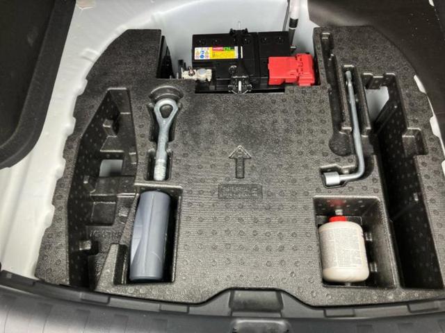 キックス Ｘ　新品タイヤ／保証書／純正　９インチ　ＳＤナビ／インテリジェントルームミラー／エマージェンシーブレーキ／シートヒーター　前席／アラウンドビューモニター／車線逸脱防止支援システム／シート　ハーフレザー（24枚目）