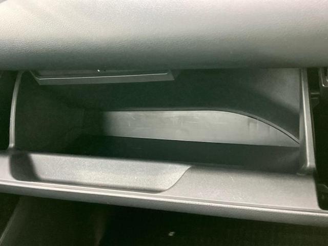 ノア ハイブリッドS-G 保証書/ディスプレイオーディオ+ナビ/フリップダウンモニター 純正 13.2インチ/トヨタセーフティセンス/電動スライドドア/車線逸脱防止支援システム 衝突被害軽減システム バックカメラ 後席モニター(34枚目)