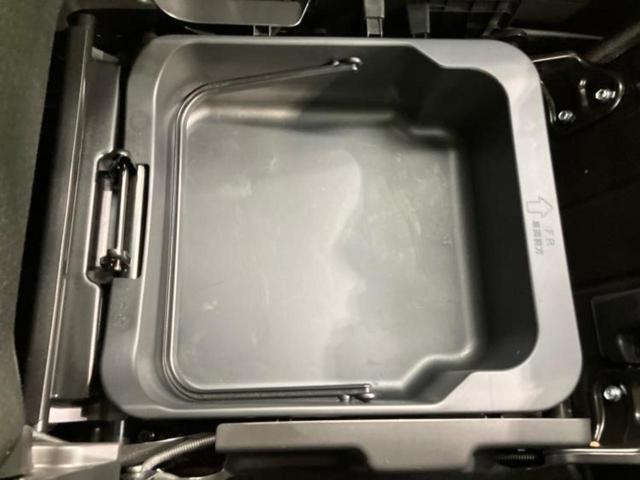 スペーシアギア ハイブリッドＸＺターボ　保証書／セーフティサポート（スズキ）／両側電動スライドドア／シートヒーター　前席／車線逸脱防止支援システム／ヘッドランプ　ＬＥＤ／ＵＳＢジャック／ＥＢＤ付ＡＢＳ／横滑り防止装置　ターボ　ワンオーナー（25枚目）