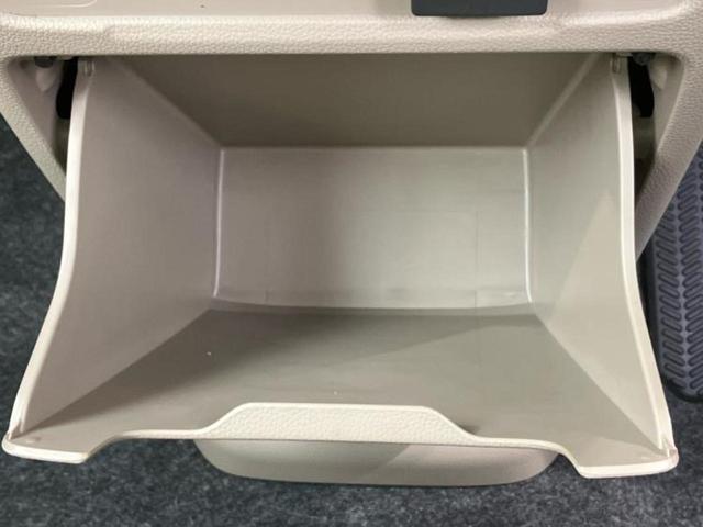 お車に合わせて無料保証以外にも、保証範囲、期間、距離を拡充させた有料保証もご用意しております！中古車の購入が初めてで不安・・・というお客様もご安心ください！