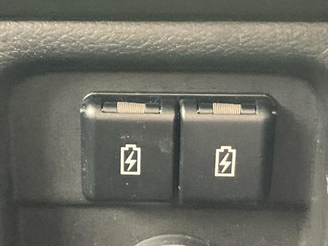 ソリオバンディット 4WDバンディットハイブリッドMV 新品タイヤ/純正 9インチ メモリーナビ/セーフティサポート(スズキ)/両側電動スライドドア/シートヒーター 前席/全方位モニター用カメラ/車線逸脱防止支援システム 衝突被害軽減システム 全周囲カメラ(35枚目)