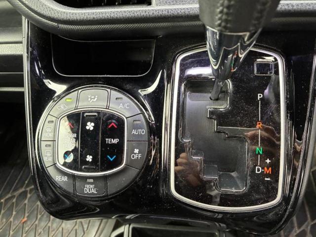 ノア Siダブルバイビー2 純正 10インチ ナビ/フリップダウンモニター 純正 12.1インチ/トヨタセーフティセンス/両側電動スライドドア/車線逸脱防止支援システム/ドライブレコーダー 純正/ヘッドランプ LED DVD再生(17枚目)