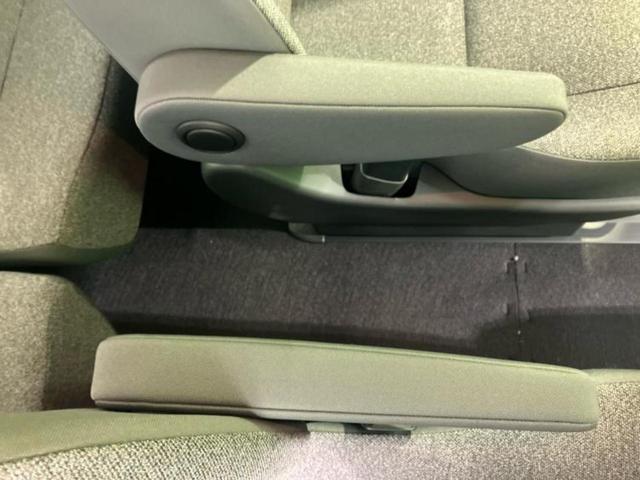 フリード ｅＨＥＶエアー　保証書／純正　８インチ　ナビ／ホンダセンシング／両側電動スライドドア／車線逸脱防止支援システム／パーキングアシスト　バックガイド／登録済未使用車／ヘッドランプ　ＬＥＤ　衝突被害軽減システム　禁煙車（33枚目）