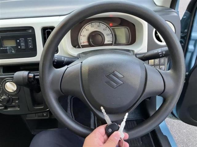 アルト Ｓ　保証書／レーダーブレーキサポート（スズキ）／シートヒーター　運転席／車線逸脱防止支援システム／ＥＢＤ付ＡＢＳ／横滑り防止装置／アイドリングストップ／エアバッグ　運転席／エアバッグ　助手席　盗難防止装置（11枚目）