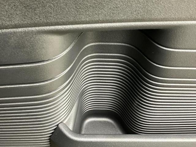 Ｎ－ＢＯＸカスタム ターボ　保証書／純正　８インチ　ナビ／ホンダセンシング／両側電動スライドドア／シートヒーター　前席／車線逸脱防止支援システム／届出済未使用車／ヘッドランプ　ＬＥＤ／Ｂｌｕｅｔｏｏｔｈ接続／ＥＢＤ付ＡＢＳ（42枚目）