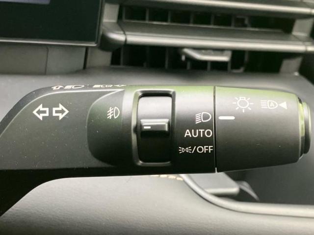 セレナ ｅパワーハイウェイスターＶ　保証書／純正　１２．３インチ　メモリーナビ／インテリジェントルームミラー／エマージェンシーブレーキ／両側電動スライドドア／アラウンドビューモニター／車線逸脱防止支援システム／プロパイロット　禁煙車（17枚目）