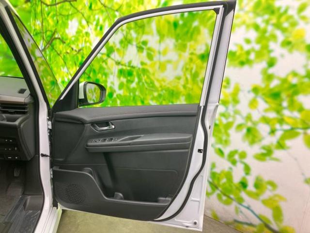 セレナ ｅパワーハイウェイスターＶ　保証書／純正　１２．３インチ　メモリーナビ／インテリジェントルームミラー／エマージェンシーブレーキ／両側電動スライドドア／アラウンドビューモニター／車線逸脱防止支援システム／プロパイロット　禁煙車（21枚目）