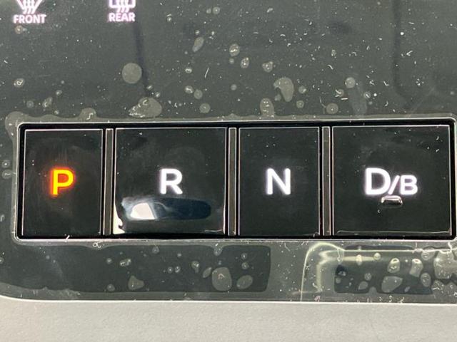 セレナ ｅパワーハイウェイスターＶ　保証書／純正　１２．３インチ　メモリーナビ／インテリジェントルームミラー／エマージェンシーブレーキ／両側電動スライドドア／アラウンドビューモニター／車線逸脱防止支援システム／プロパイロット　禁煙車（25枚目）