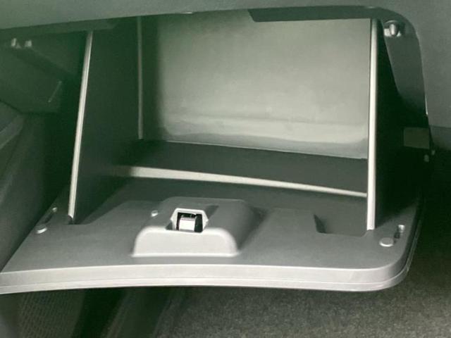 セレナ ｅパワーハイウェイスターＶ　保証書／純正　１２．３インチ　メモリーナビ／インテリジェントルームミラー／エマージェンシーブレーキ／両側電動スライドドア／アラウンドビューモニター／車線逸脱防止支援システム／プロパイロット　禁煙車（40枚目）