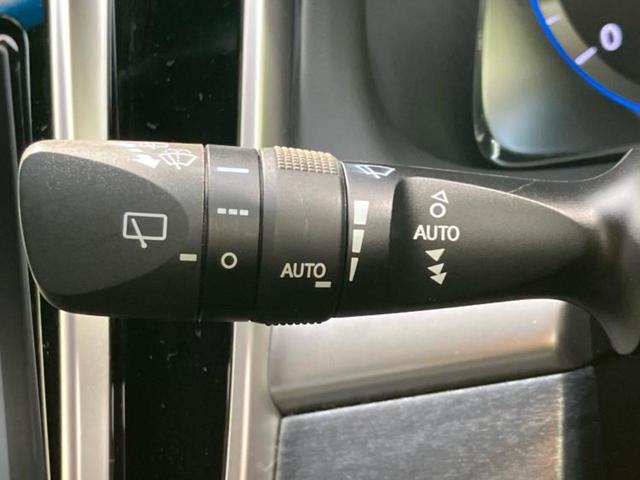 ハリアー プレミアム　純正エアロ／純正　９インチ　ＳＤナビ／トヨタセーフティセンス／車線逸脱防止支援システム／シート　ハーフレザー／パーキングアシスト　バックガイド／電動バックドア／ドライブレコーダー　純正　フルエアロ（18枚目）