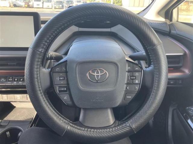 プリウス Ｚ　モデリスタエアロ／保証書／ディスプレイオーディオ＋ナビ１２．３インチ／デジタルインナーミラー／トヨタセーフティセンス／エアーシート　前席／パノラミックビューモニター／車線逸脱防止支援システム　ＥＴＣ（12枚目）