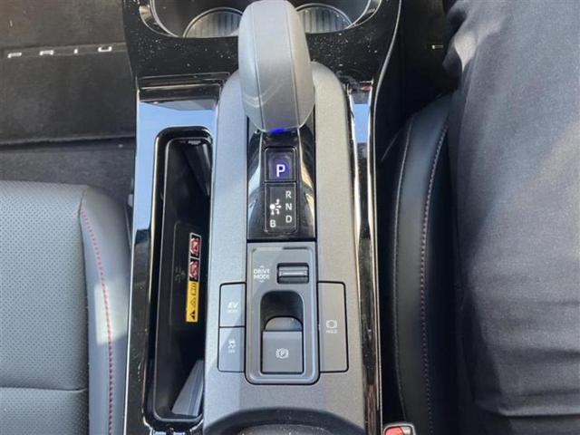 プリウス Ｚ　モデリスタエアロ／保証書／ディスプレイオーディオ＋ナビ１２．３インチ／デジタルインナーミラー／トヨタセーフティセンス／エアーシート　前席／パノラミックビューモニター／車線逸脱防止支援システム　ＥＴＣ（16枚目）