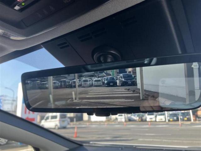 プリウス Ｚ　モデリスタエアロ／保証書／ディスプレイオーディオ＋ナビ１２．３インチ／デジタルインナーミラー／トヨタセーフティセンス／エアーシート　前席／パノラミックビューモニター／車線逸脱防止支援システム　ＥＴＣ（17枚目）