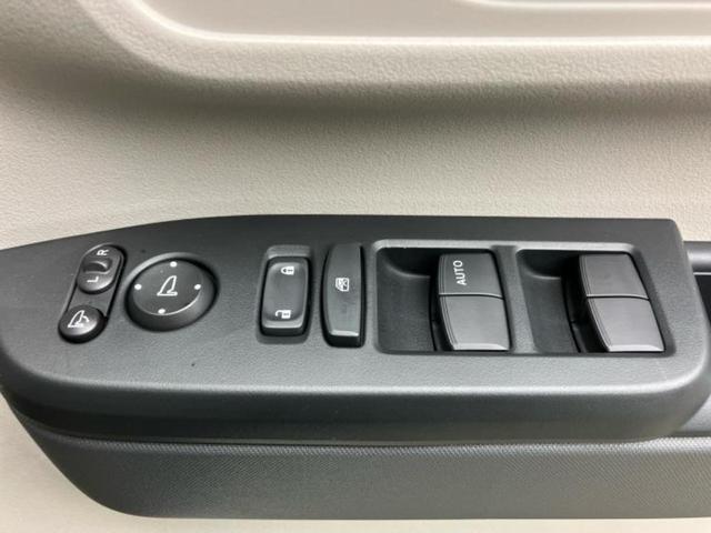 N-BOX ヒョウジュン 保証書/ディスプレイオーディオ8インチ/ホンダセンシング/両側電動スライドドア/シートヒーター 前席/車線逸脱防止支援システム/パーキングアシスト バックガイド 衝突被害軽減システム バックカメラ(18枚目)