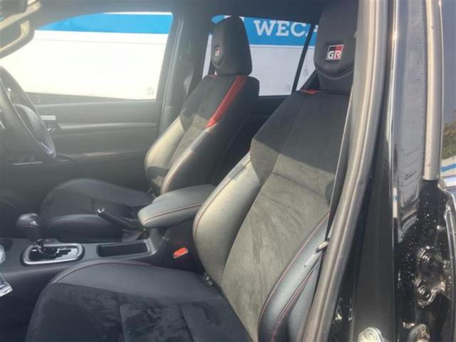 ハイラックス ４ＷＤ　Ｚ　ＧＲスポーツ　保証書／ディスプレイオーディオ＋ナビ８インチ／トヨタセーフティセンス／パノラミックビューモニター／車線逸脱防止支援システム／シート　ハーフレザー／ドライブレコーダー　前後　衝突被害軽減システム　４ＷＤ（6枚目）
