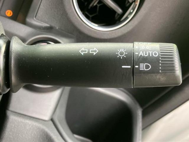 Ｎ－ＢＯＸカスタム ヒョウジュン　保証書／ホンダセンシング／電動スライドドア／シートヒーター　前席／車線逸脱防止支援システム／ヘッドランプ　ＬＥＤ／ＥＢＤ付ＡＢＳ／横滑り防止装置／アイドリングストップ／禁煙車／エアバッグ　運転席（12枚目）