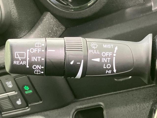 Ｎ－ＢＯＸカスタム ヒョウジュン　保証書／ホンダセンシング／電動スライドドア／シートヒーター　前席／車線逸脱防止支援システム／ヘッドランプ　ＬＥＤ／ＥＢＤ付ＡＢＳ／横滑り防止装置／アイドリングストップ／禁煙車／エアバッグ　運転席（13枚目）