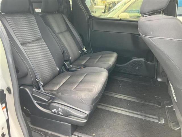 ヴォクシー ＺＳキラメキ　新品タイヤ／社外　９インチ　ＳＤナビ／フリップダウンモニター　社外　１０．１インチ／トヨタセーフティセンス／両側電動スライドドア／車線逸脱防止支援システム／ドライブレコーダー　社外　バックカメラ（7枚目）