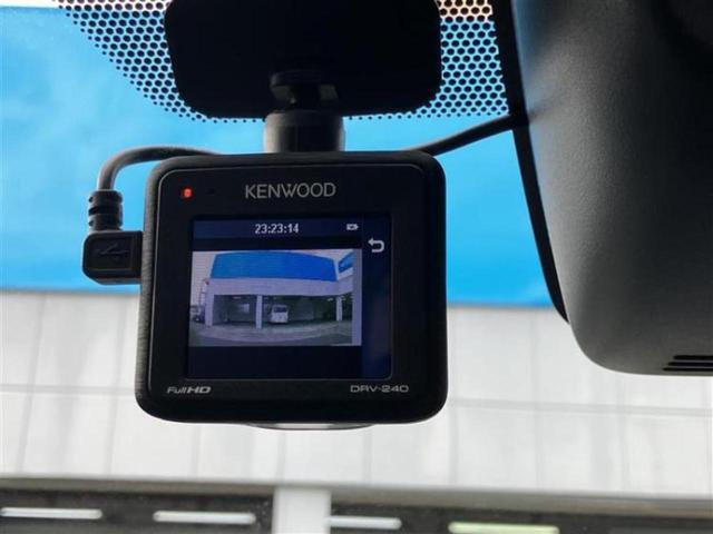 ヴォクシー ＺＳキラメキ　新品タイヤ／社外　９インチ　ＳＤナビ／フリップダウンモニター　社外　１０．１インチ／トヨタセーフティセンス／両側電動スライドドア／車線逸脱防止支援システム／ドライブレコーダー　社外　バックカメラ（15枚目）