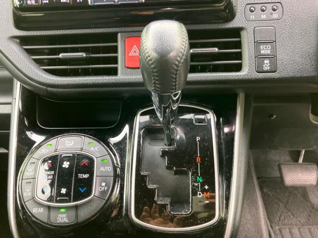 ヴォクシー ＺＳキラメキ　新品タイヤ／社外　９インチ　ＳＤナビ／フリップダウンモニター　社外　１０．１インチ／トヨタセーフティセンス／両側電動スライドドア／車線逸脱防止支援システム／ドライブレコーダー　社外　バックカメラ（18枚目）