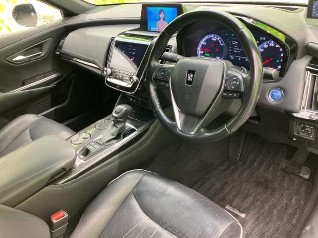 クラウンハイブリッド ＲＳアドバンス　純正　ＳＤナビ／トヨタセーフティセンス／シートヒーター　前席／パノラミックビューモニター／車線逸脱防止支援システム／シート　合皮／ドライブレコーダー　社外／ヘッドランプ　ＬＥＤ／ＵＳＢジャック　禁煙車（4枚目）