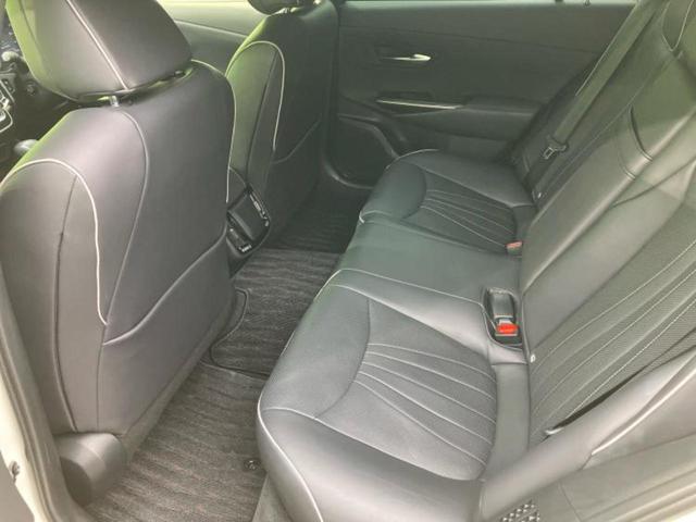 クラウンハイブリッド ＲＳアドバンス　純正　ＳＤナビ／トヨタセーフティセンス／シートヒーター　前席／パノラミックビューモニター／車線逸脱防止支援システム／シート　合皮／ドライブレコーダー　社外／ヘッドランプ　ＬＥＤ／ＵＳＢジャック　禁煙車（7枚目）