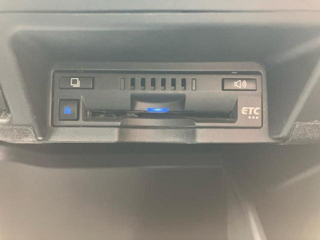 クラウンハイブリッド ＲＳアドバンス　純正　ＳＤナビ／トヨタセーフティセンス／シートヒーター　前席／パノラミックビューモニター／車線逸脱防止支援システム／シート　合皮／ドライブレコーダー　社外／ヘッドランプ　ＬＥＤ／ＵＳＢジャック　禁煙車（18枚目）