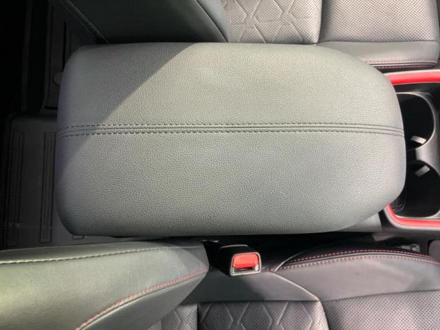 ＲＡＶ４ ４ＷＤアドベンチャーオフロードパッケージ　新品タイヤ／ディスプレイオーディオ９インチ／トヨタセーフティセンス／エアーシート　前席／車線逸脱防止支援システム／シート　合皮／ヘッドランプ　ＬＥＤ／ＵＳＢジャック／Ｂｌｕｅｔｏｏｔｈ接続　電動シート（30枚目）