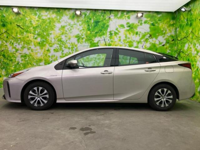 プリウス Ａ　純正　ＳＤナビ／トヨタセーフティセンス／車線逸脱防止支援システム／ヘッドランプ　ＬＥＤ／Ｂｌｕｅｔｏｏｔｈ接続／ＥＴＣ／ＥＢＤ付ＡＢＳ／横滑り防止装置／アイドリングストップ／クルーズコントロール（2枚目）