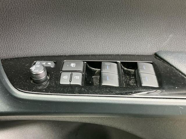 プリウス Ａ　純正　ＳＤナビ／トヨタセーフティセンス／車線逸脱防止支援システム／ヘッドランプ　ＬＥＤ／Ｂｌｕｅｔｏｏｔｈ接続／ＥＴＣ／ＥＢＤ付ＡＢＳ／横滑り防止装置／アイドリングストップ／クルーズコントロール（27枚目）