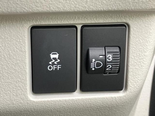 Ｎ－ＢＯＸ ヒョウジュン　保証書／ホンダセンシング／電動スライドドア／シートヒーター　前席／車線逸脱防止支援システム／ヘッドランプ　ＬＥＤ／ＥＢＤ付ＡＢＳ／横滑り防止装置／アイドリングストップ／禁煙車／エアバッグ　運転席（32枚目）