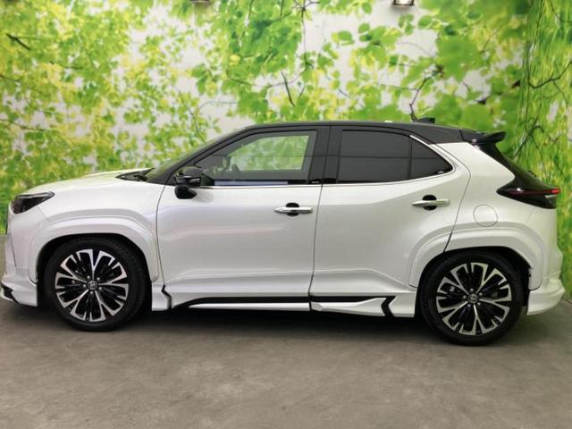 ヤリスクロス ハイブリッドＺ　新品タイヤ／純正エアロ／ディスプレイオーディオ＋ナビ８インチ／トヨタセーフティセンス／シートヒーター　前席／パノラミックビューモニター／車線逸脱防止支援システム／シート　ハーフレザー　全周囲カメラ（2枚目）