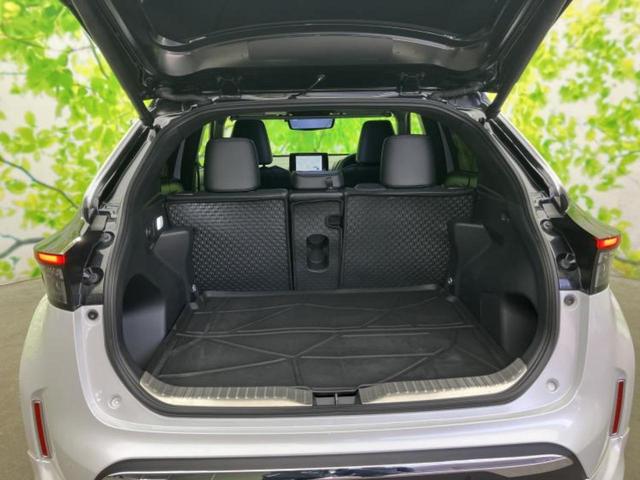 ヤリスクロス ハイブリッドＺ　新品タイヤ／純正エアロ／ディスプレイオーディオ＋ナビ８インチ／トヨタセーフティセンス／シートヒーター　前席／パノラミックビューモニター／車線逸脱防止支援システム／シート　ハーフレザー　全周囲カメラ（8枚目）