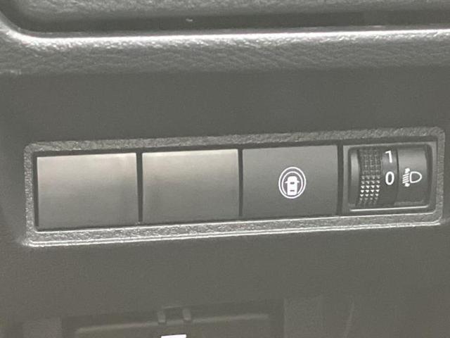 ノート Ｘ　保証書／純正　９インチ　メモリーナビ／インテリジェントルームミラー／エマージェンシーブレーキ／アラウンドビューモニター／車線逸脱防止支援システム／ドライブレコーダー　前後／ヘッドランプ　ＬＥＤ（29枚目）