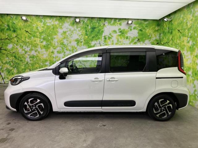 シエンタ ハイブリッドＺ　ディスプレイオーディオ＋ナビ１０．５インチ／フリップダウンモニター　純正　１２．１インチ／トヨタセーフティセンス／両側電動スライドドア／車線逸脱防止支援システム／ヘッドランプ　ＬＥＤ　バックカメラ（2枚目）