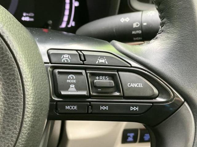 シエンタ ハイブリッドＺ　ディスプレイオーディオ＋ナビ１０．５インチ／フリップダウンモニター　純正　１２．１インチ／トヨタセーフティセンス／両側電動スライドドア／車線逸脱防止支援システム／ヘッドランプ　ＬＥＤ　バックカメラ（26枚目）