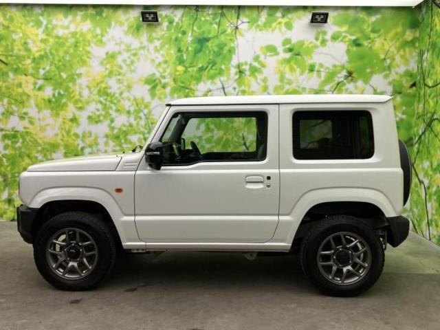 ジムニー ４ＷＤ　ＸＣ　保証書／純正　８インチ　ナビ／デュアルカメラブレーキサポート（スズキ）／シートヒーター　前席／車線逸脱防止支援システム／ドライブレコーダー　前後／ヘッドランプ　ＬＥＤ　ターボ　バックカメラ　４ＷＤ（2枚目）