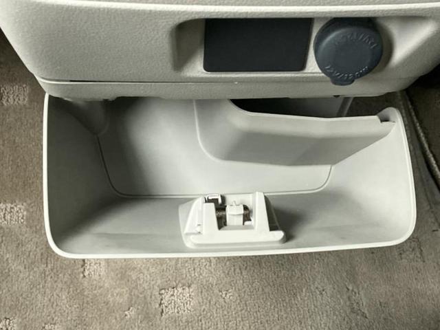 スペーシア T 新品タイヤ/社外 SDナビ/電動スライドドア/ETC/EBD付ABS/アイドリングストップ/フルセグTV/DVD/エアバッグ 運転席/エアバッグ 助手席/衝突安全ボディ/パワーウインドウ DVD再生(32枚目)