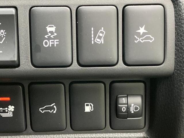 エクリプスクロスPHEV 4WD P 保証書/ディスプレイオーディオ8インチ/イーアシスト(ミツビシ)/シートヒーター 前席/マルチアラウンドモニター/車線逸脱防止支援システム/シート ハーフレザー/電動バックドア 衝突被害軽減システム(29枚目)