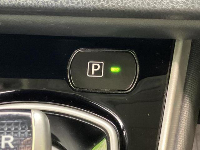 エスクァイア ハイブリッドＧｉ　ＴＲＤエアロ／社外　９インチ　ＳＤナビ／フリップダウンモニター／両側電動スライドドア／シートヒーター　前席／車線逸脱防止支援システム／シート　合皮／ドライブレコーダー　社外／ヘッドランプ　ＬＥＤ（28枚目）