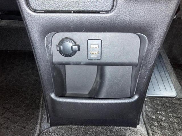 エスクァイア ハイブリッドＧｉ　ＴＲＤエアロ／社外　９インチ　ＳＤナビ／フリップダウンモニター／両側電動スライドドア／シートヒーター　前席／車線逸脱防止支援システム／シート　合皮／ドライブレコーダー　社外／ヘッドランプ　ＬＥＤ（36枚目）