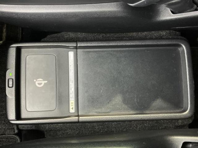 エスクァイア ハイブリッドＧｉ　ＴＲＤエアロ／社外　９インチ　ＳＤナビ／フリップダウンモニター／両側電動スライドドア／シートヒーター　前席／車線逸脱防止支援システム／シート　合皮／ドライブレコーダー　社外／ヘッドランプ　ＬＥＤ（38枚目）